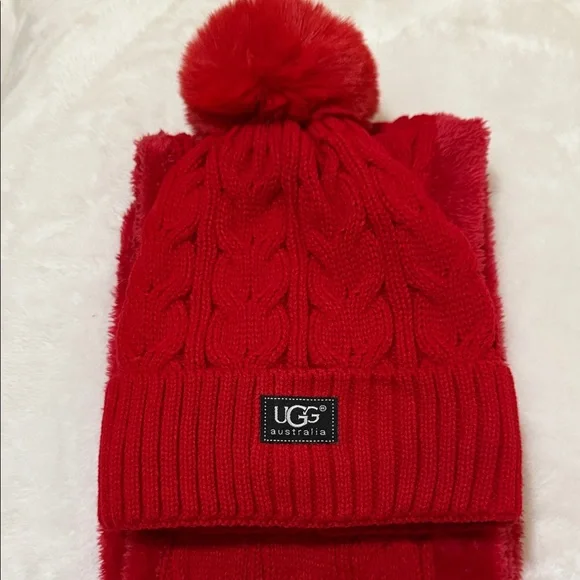 NWOT UGG Bright Red Knit Infinity Hat and Scarf Set - Picture 4 of 6